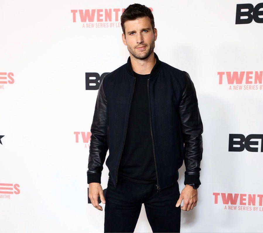Parker Young (instagram.com/parker.young)