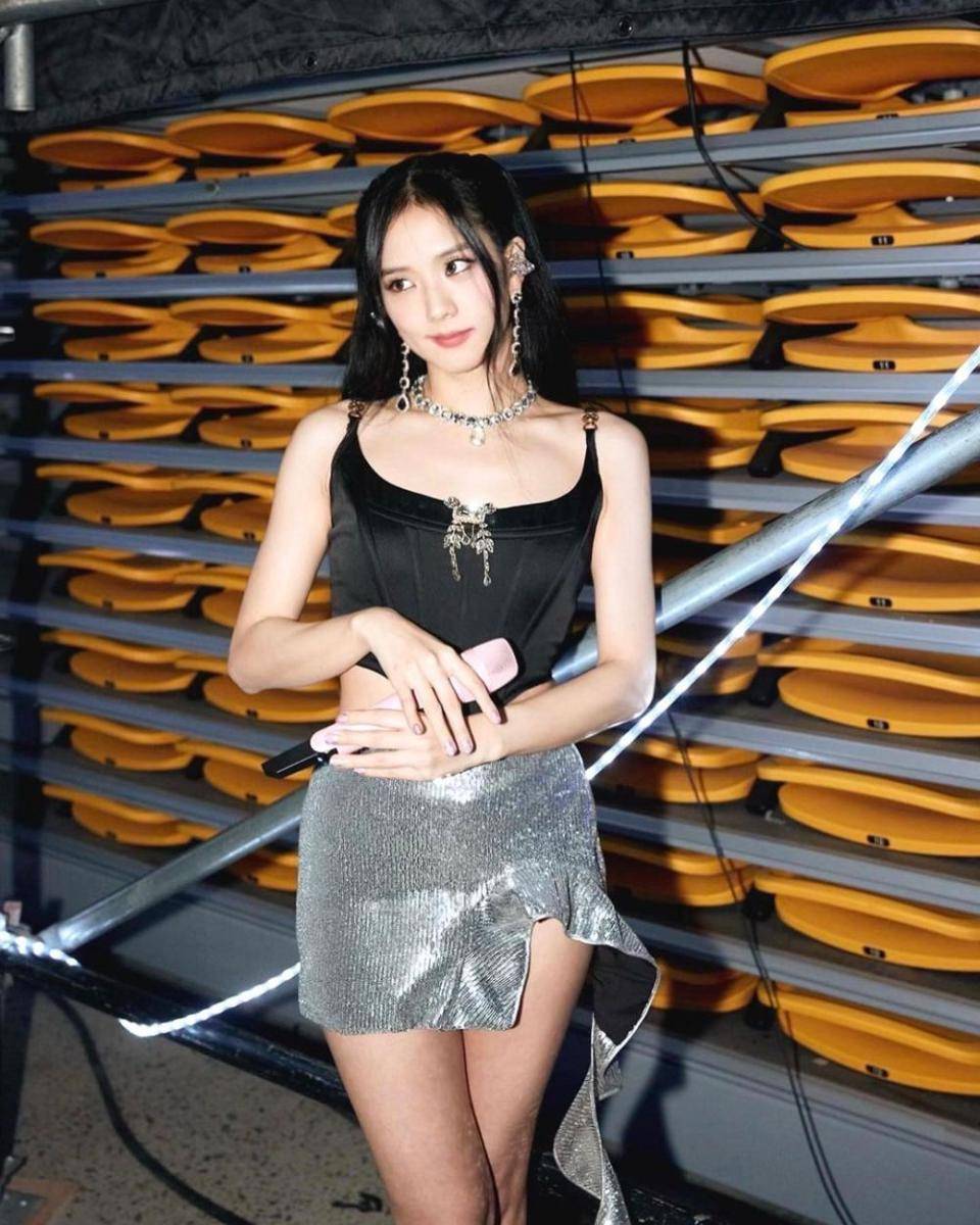 potret Jisoo (instagram.com/sooyaaa__)