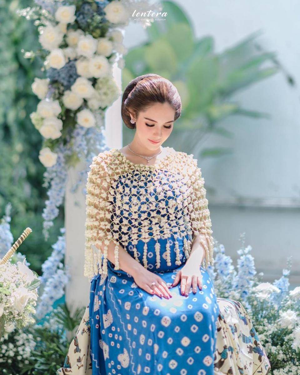 potret Syahra di mitoni 7 bulanan (instagram.com/syahralarez_new)