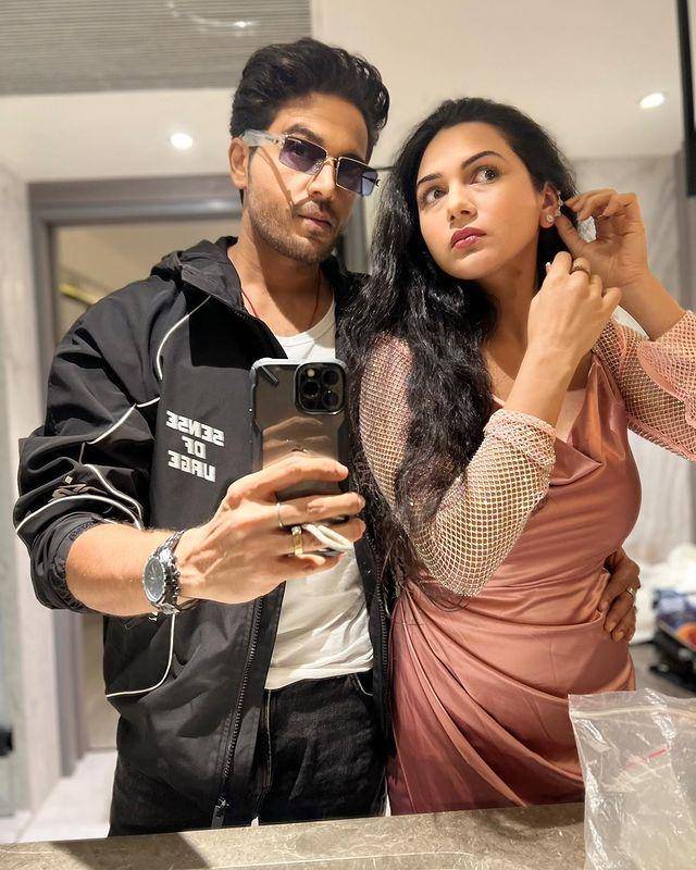 Gaurav Khanna dan istri (instagram.com/gauravkhannaofficial)