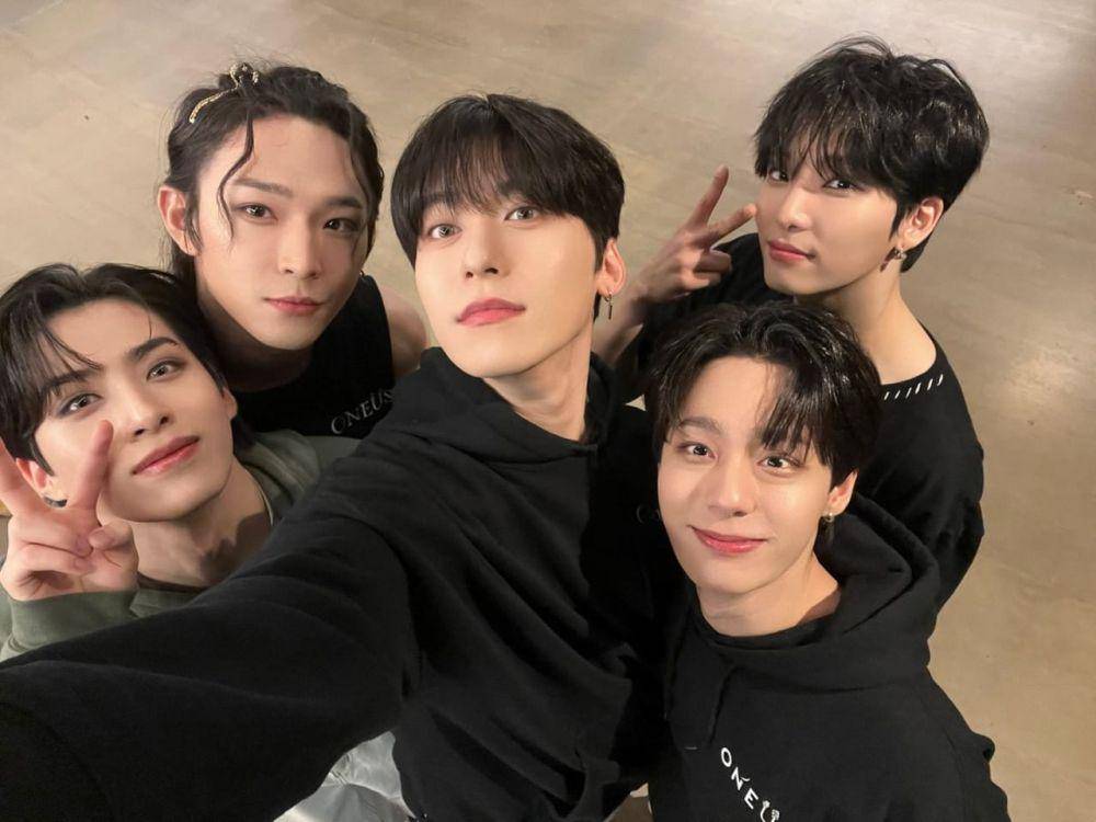 ONEUS (twitter.com/official_ONEUS)