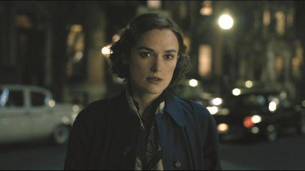 Keira Knightley dalam film Boston Strangler. (dok. Hulu/Boston Strangler)