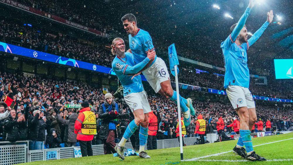 potret penggawa Manchester City selebrasi (mancity.com)