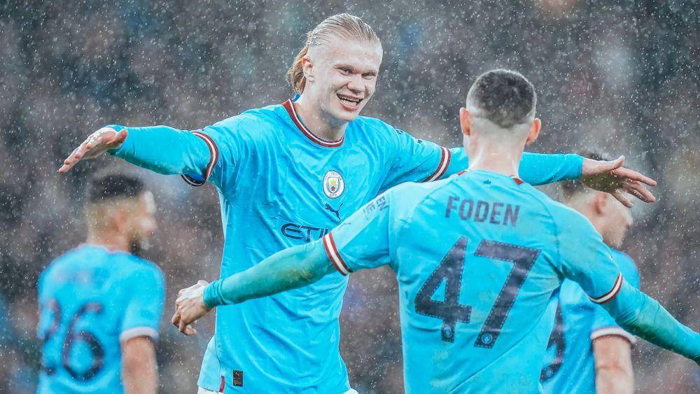 Erling Haaland dan Phil Foden (mancity.com)