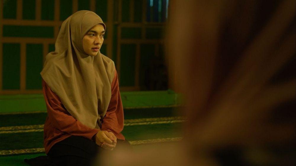 10 Film Indonesia yang Dibintangi Tika Bravani, Comeback di Khanzab