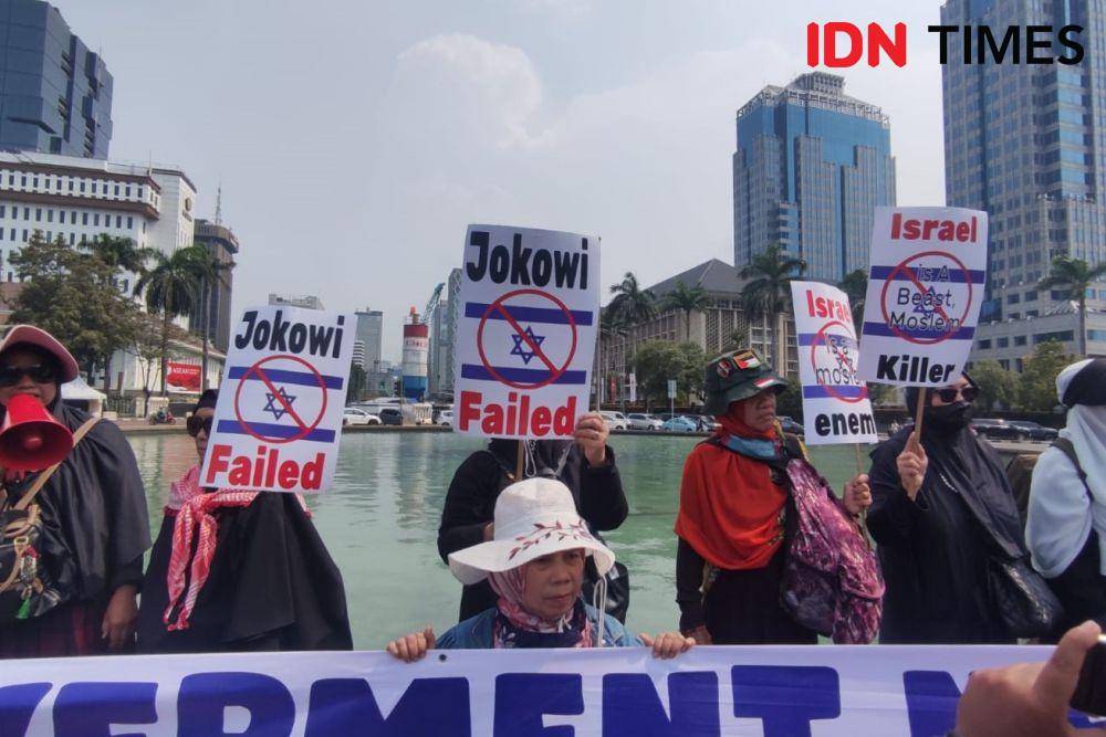 FPI dan PA 212 Gelar Aksi Tolak Timnas Israel (IDN Times/Yosafat Diva Bayu Wisesa)