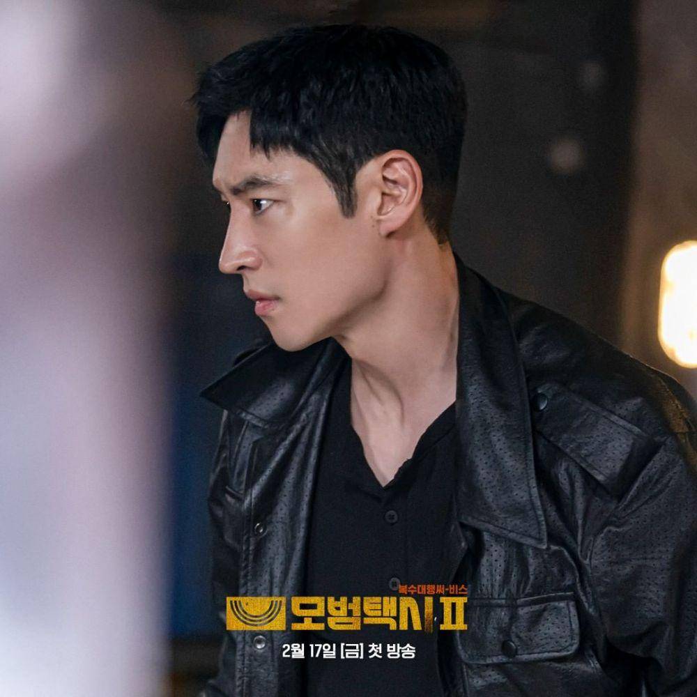 Lee Je Hoon di drama Taxi Driver 2 (instagram.com/sbsdrama.official)