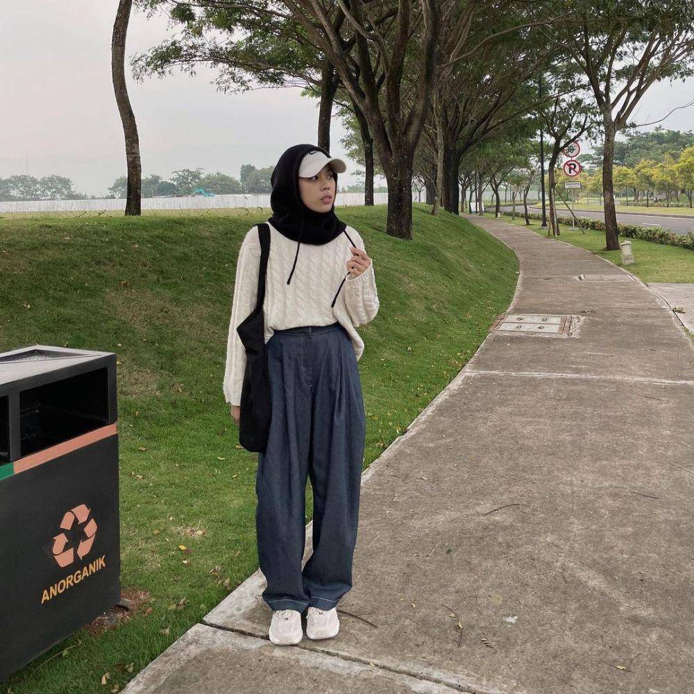 inspirasi OOTD dengan knitwear ala Rahmi Apria (instagram.com/rahmi.apr)