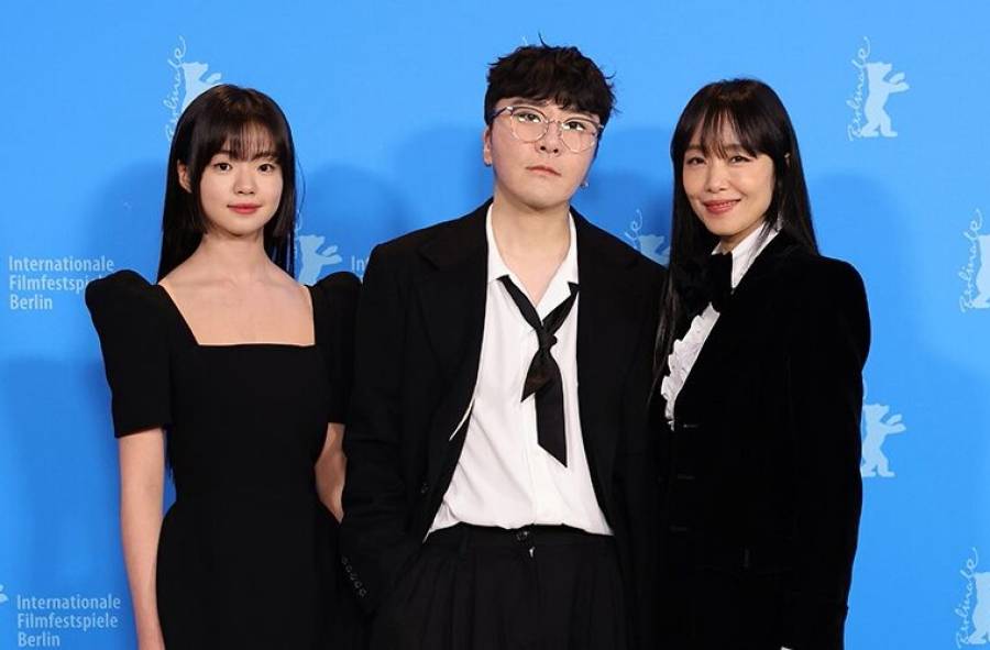 potret Kim Si-a, Byun Sung-hyun, Jeon Do-yeon (imdb.com)