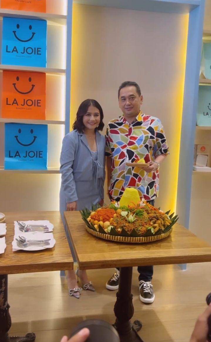 potret toko kue baru milik Prilly Latuconsina (instagram.com/prillylatuconsina96)