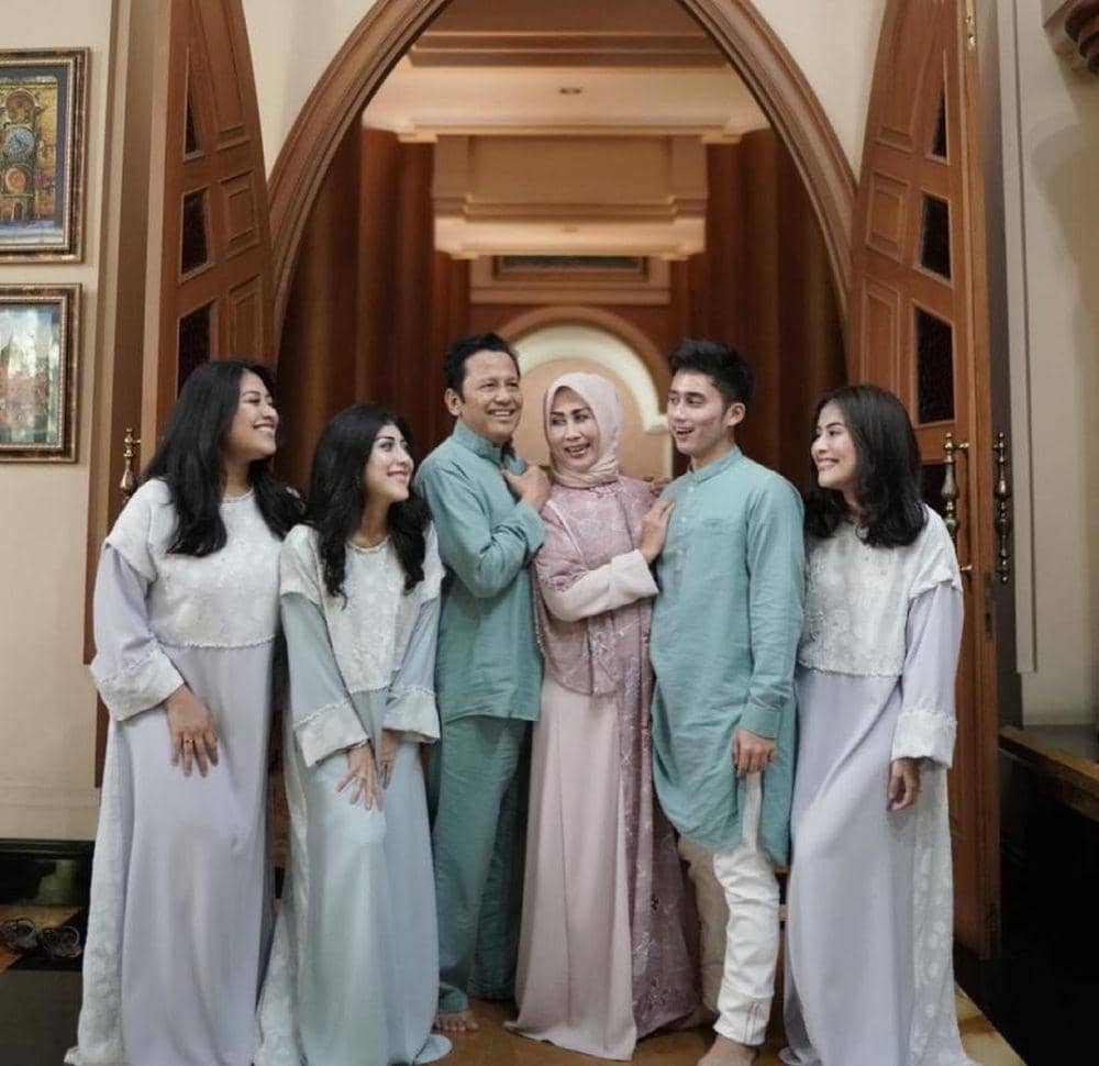 Style lebaran keluarga Alshad (instagram.com/citrasadiqah)