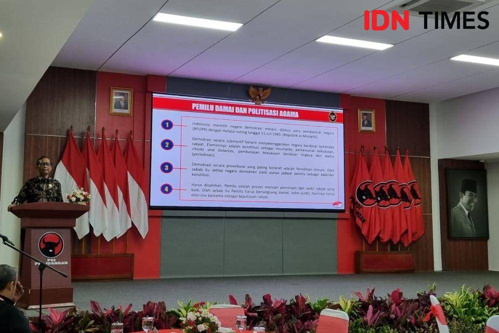 Menteri Koordinator Bidang Politik, Hukum dan Keamanan (Menkopolhukam), Mahfud MD di Sekolah Partai DPP PDIP, Jakarta (IDN Times/Ilman Nafi'an)