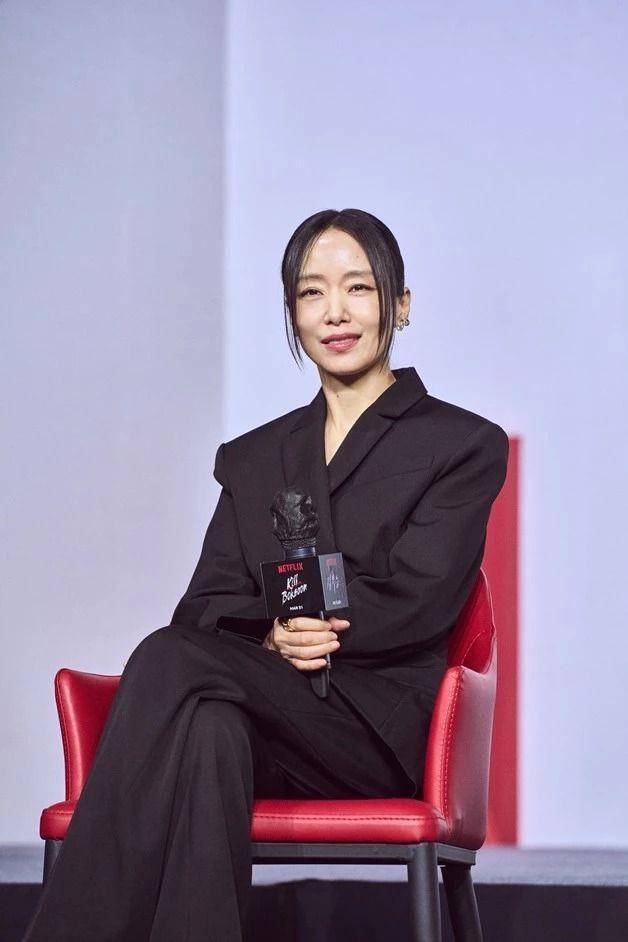 Jeon Do-yeon berperan sebagai Gil Bok-soon (youtube.com/Netflix Korea)