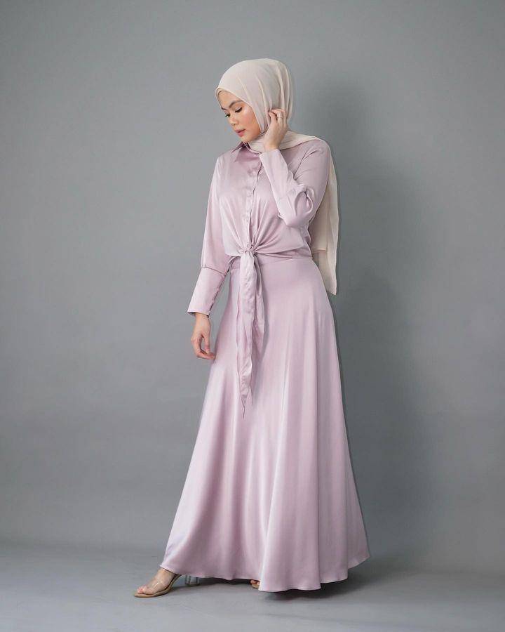 OOTD Rasyena Hikmayudi (instagram.com/rasyenahikmayudi)