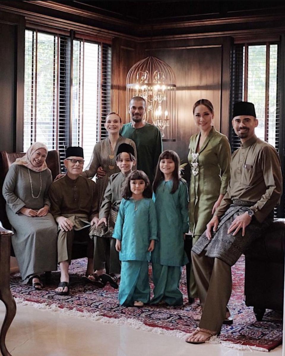 9 Inspirasi Outfit Lebaran BCL dari Tahun ke Tahun, Elegan!
