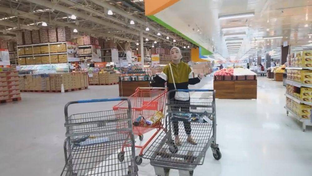 Citra Kirana belanja bulanan (YouTube.com/Ciky Citra Rezky)