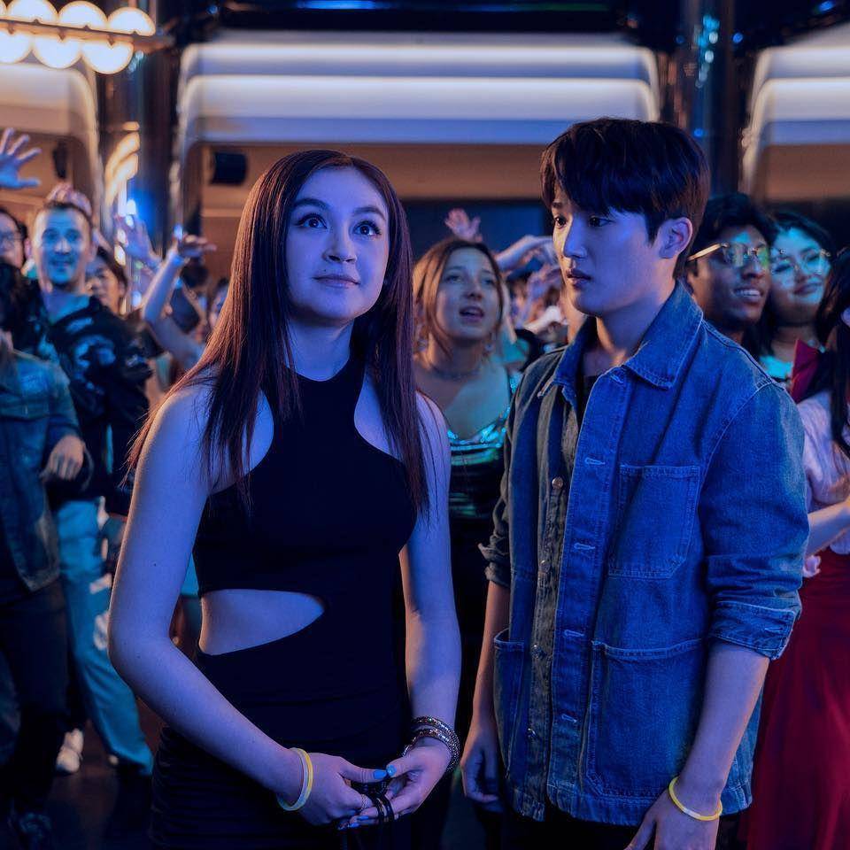 Anna Cathcart dan Choi Min Yeong dalam serial XO, Kitty (dok. Netflix/XO, Kitty)