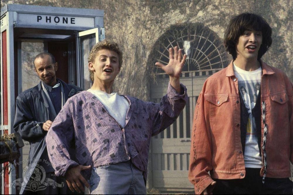 Keanu Reeves (kanan) dalam film Bill and Ted's Excellent Adventure (dok. Orion Pictures/Bill and Ted's Excellent Adventure)