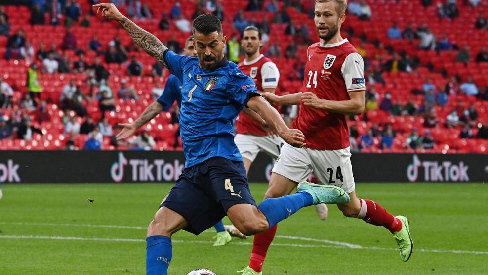Italia melawan Austria. (uefa.com)