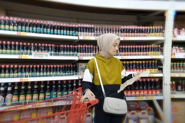 Citra Kirana belanja bulanan (YouTube.com/Ciky Citra Rezky)