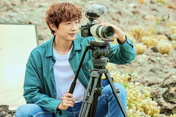 Ji Hyun Woo di film Everglow (dok. Cine21/Everglow)