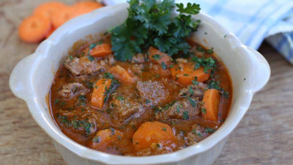 ilustrasi boeuf carotte (youtube.com/French Cooking Academy)