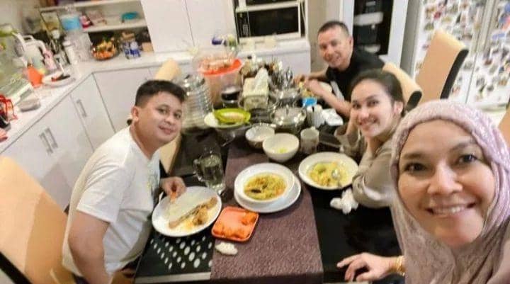 sahur perdana artis (Instagram.com/mom_ayting92_)