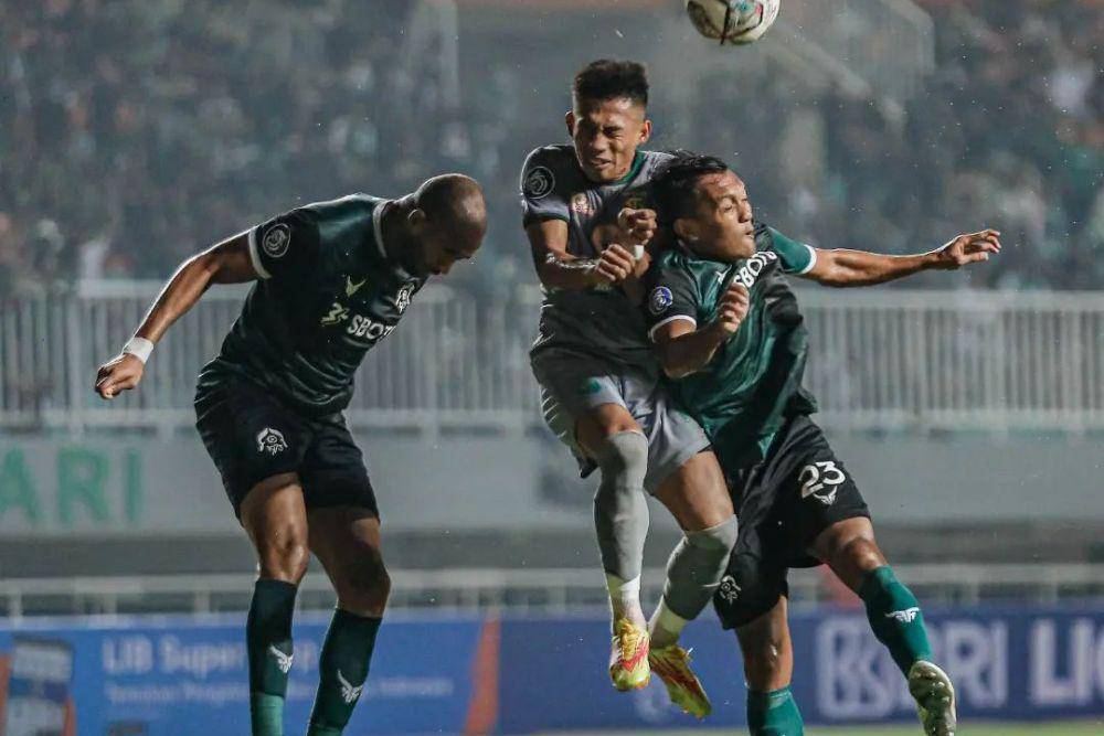 Persebaya saat menghadapi Persikabo 1973 di putaran pertama Liga 1 2022/2023. (instagram.com/officialpersebaya)