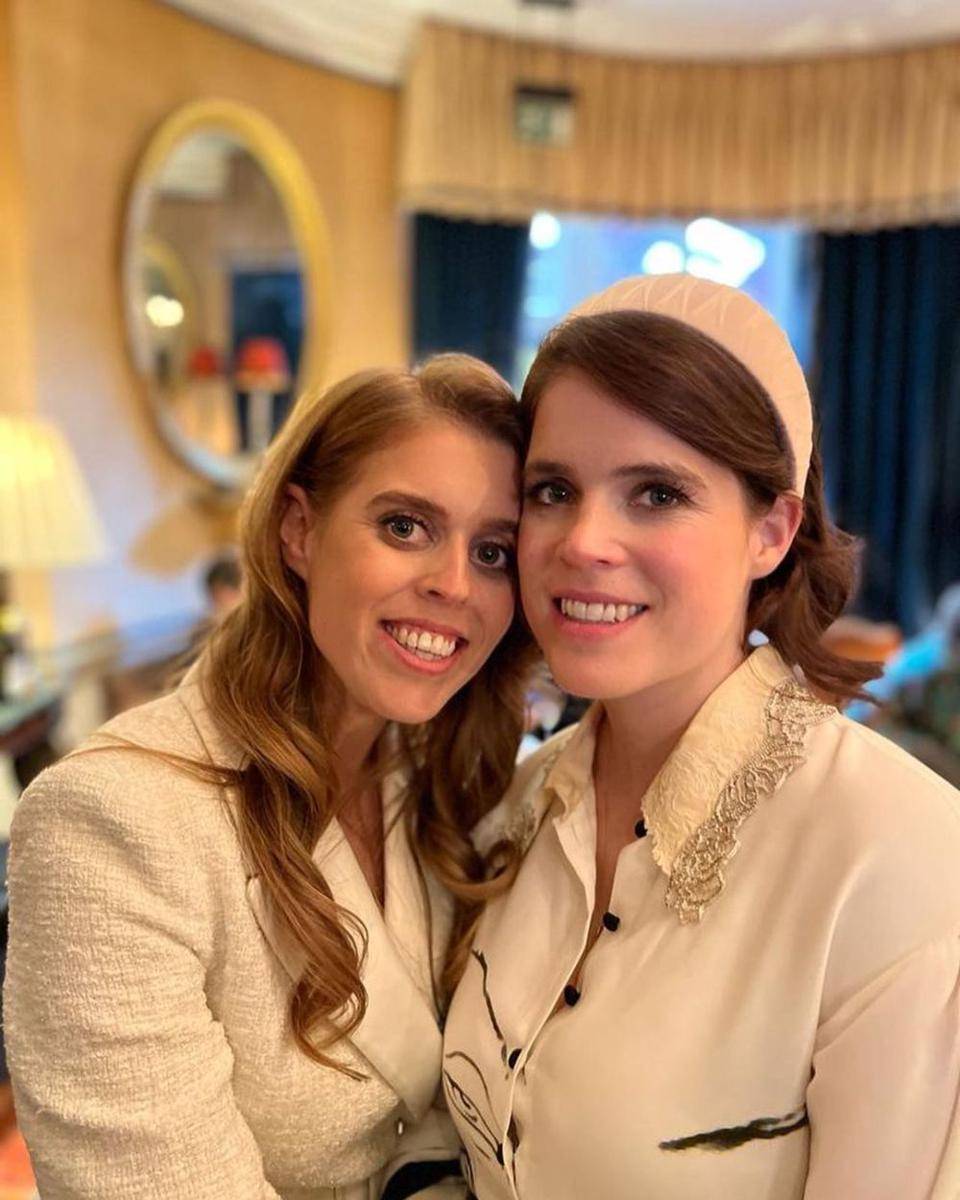 Princess Eugine dan Princess Beatrice (Instagram.com/princesseuginie)
