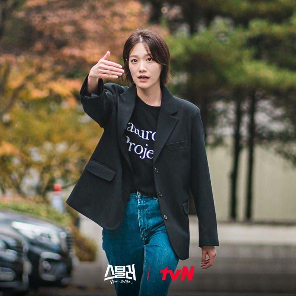 Lee Joo Woo dalam drama Stealer: The Treasure Keeper (dok. tvN/ Stealer: The Treasure Keeper)