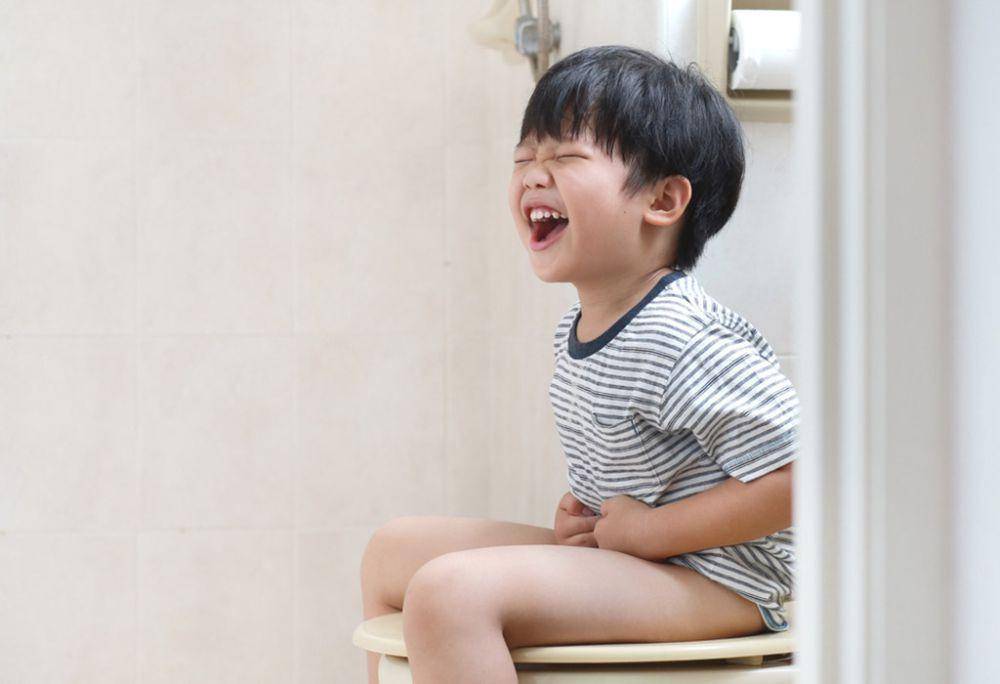 ilustrasi anak sembelit (parenting.firstcry.com)