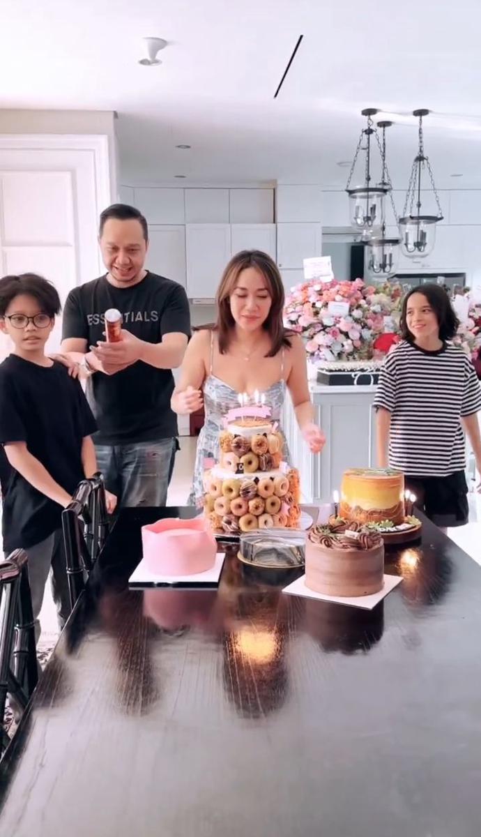potret BCL rayakan ultah bersama anaknya (instagram.com/bclsinclair)