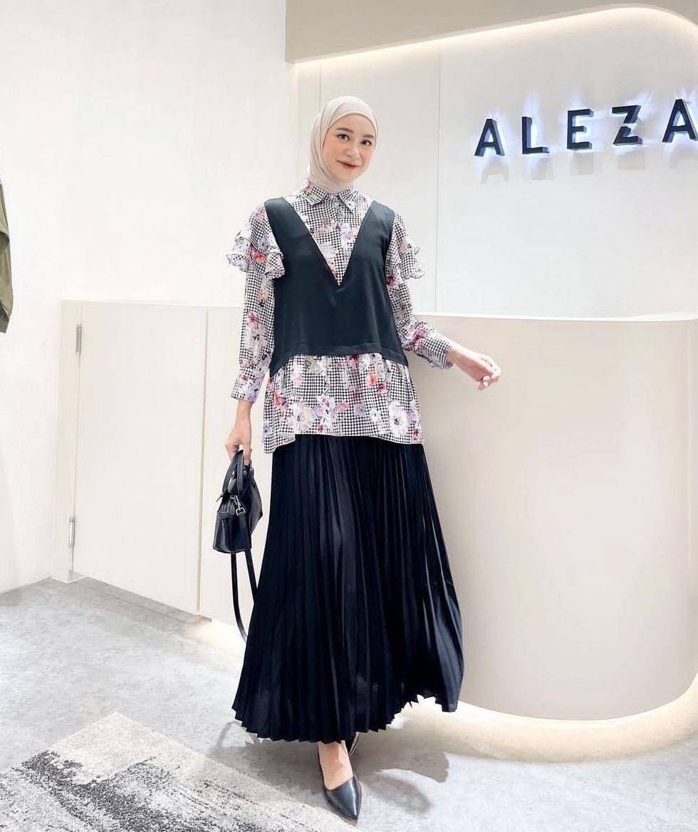 Style rok plisket (instagram.com/bahjatina)