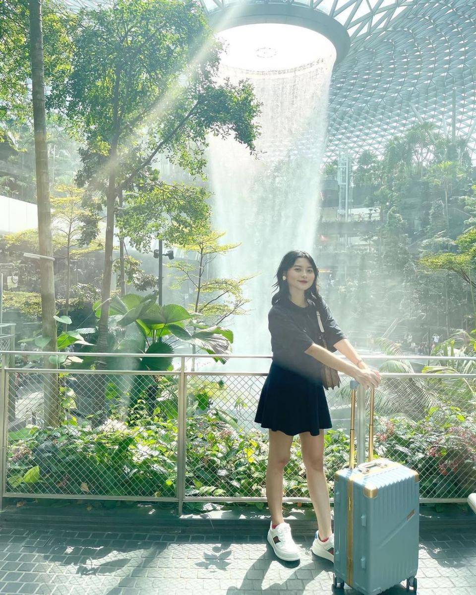 OOTD nongkrong ala Cesen (instagram.com/ceseniy)