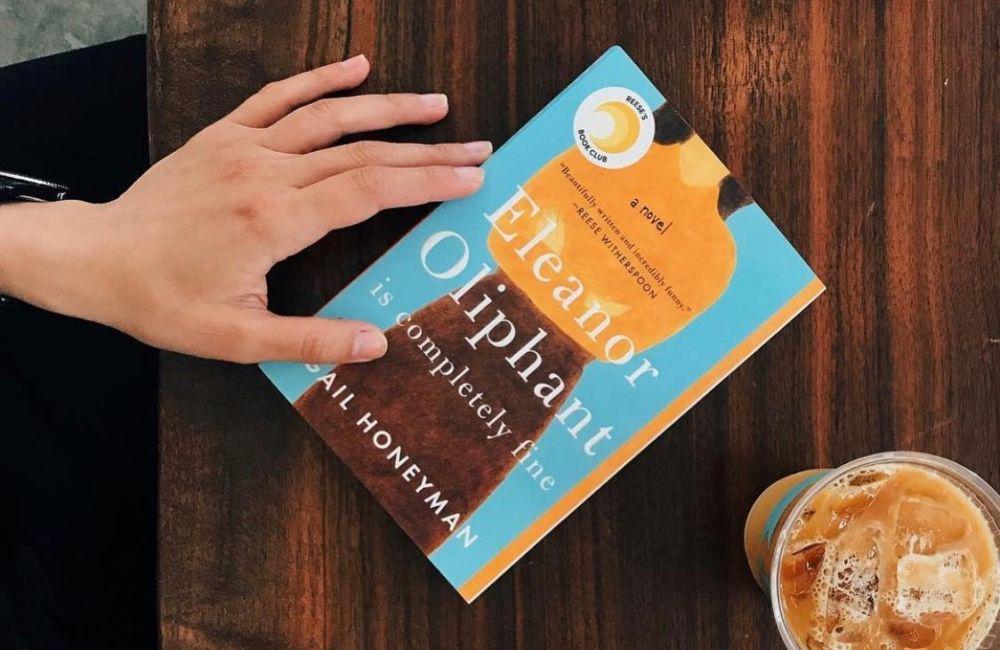 novel Eleanor Oliphant (instagram.com/penguinusa)