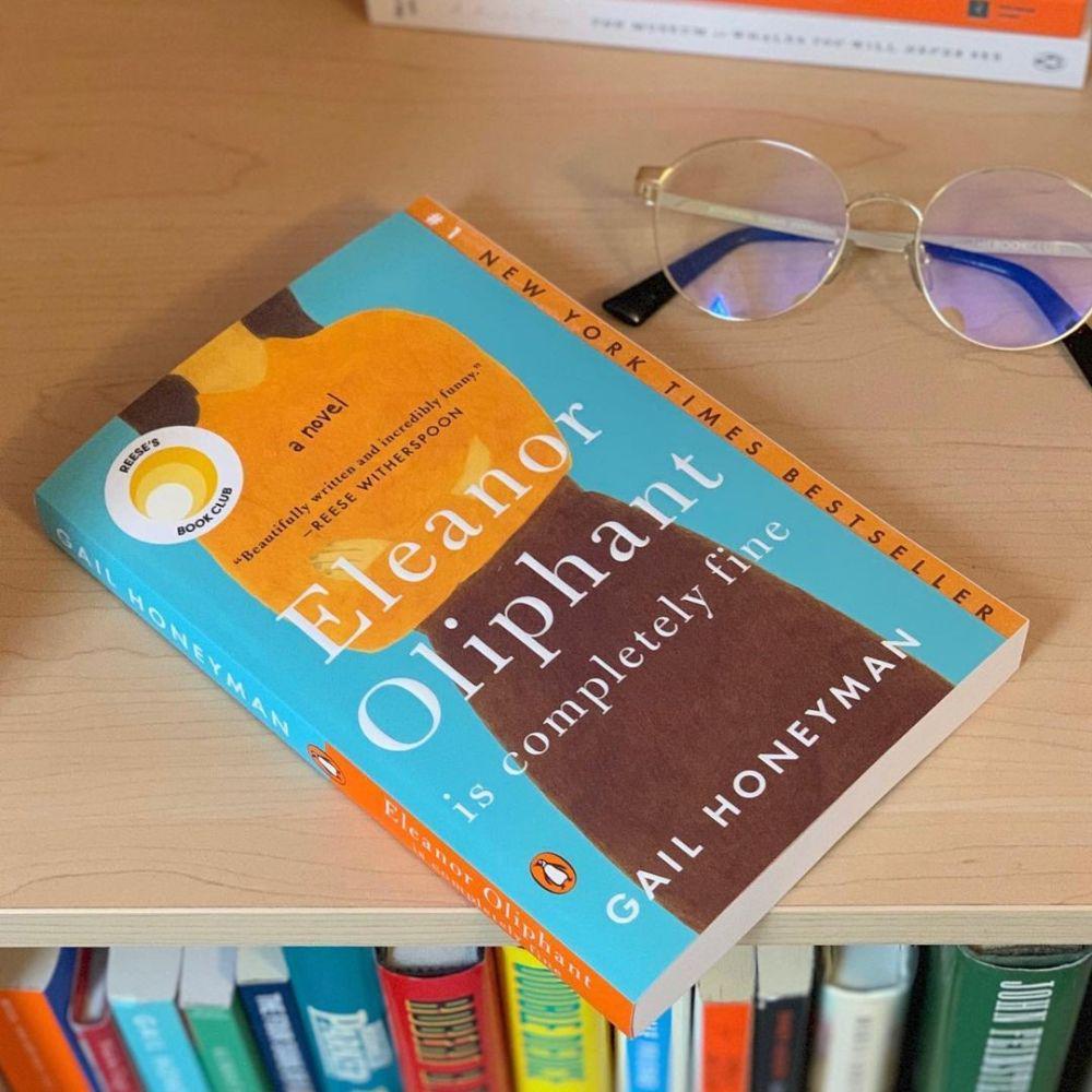 novel Eleanor Oliphant (instagram.com/penguinbooks)