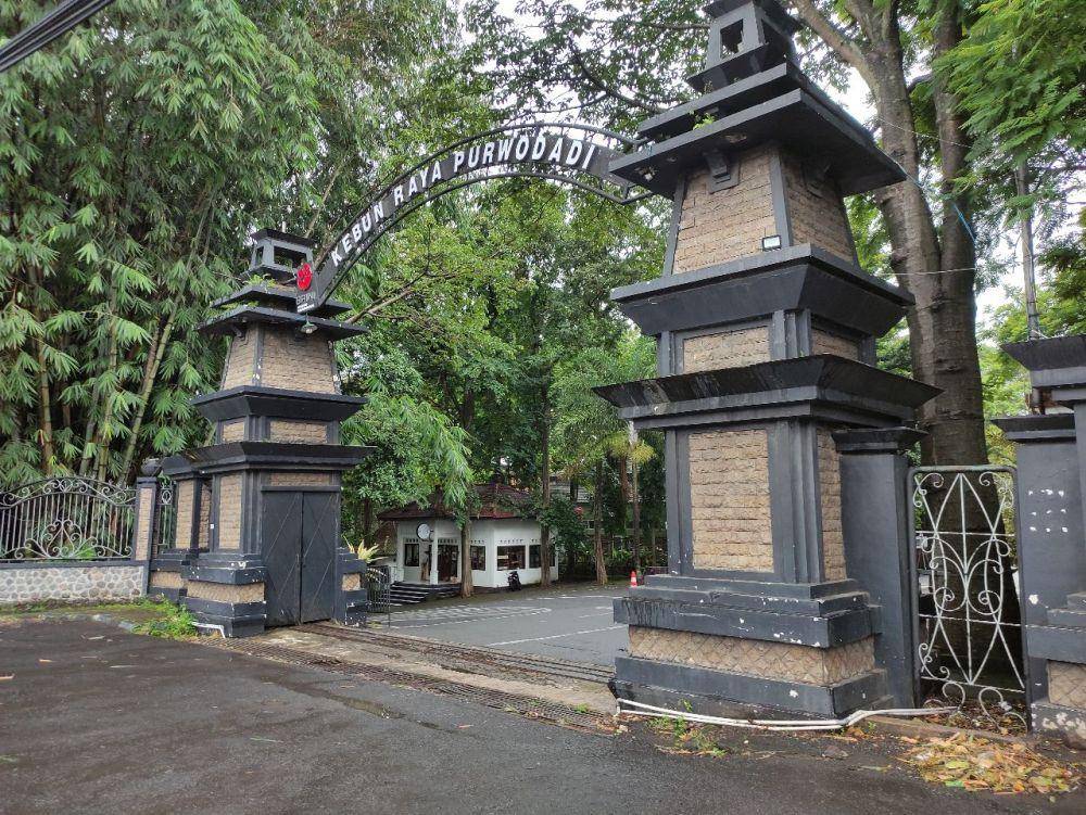 pintu masuk kebun raya purwodadi (dok. pribadi/Arief Rahmat Santoso)