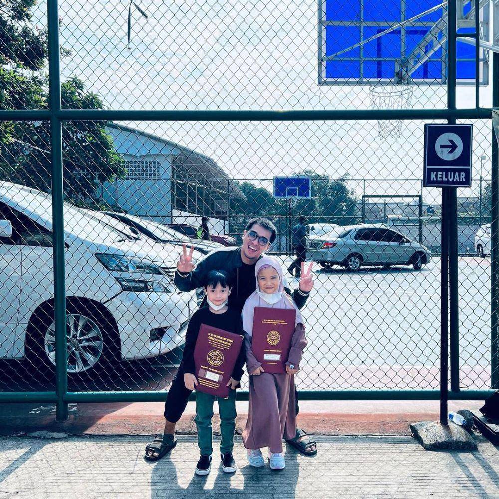 potret Ricky Harun dan dua buah hati (instagram.com/rickyharun)