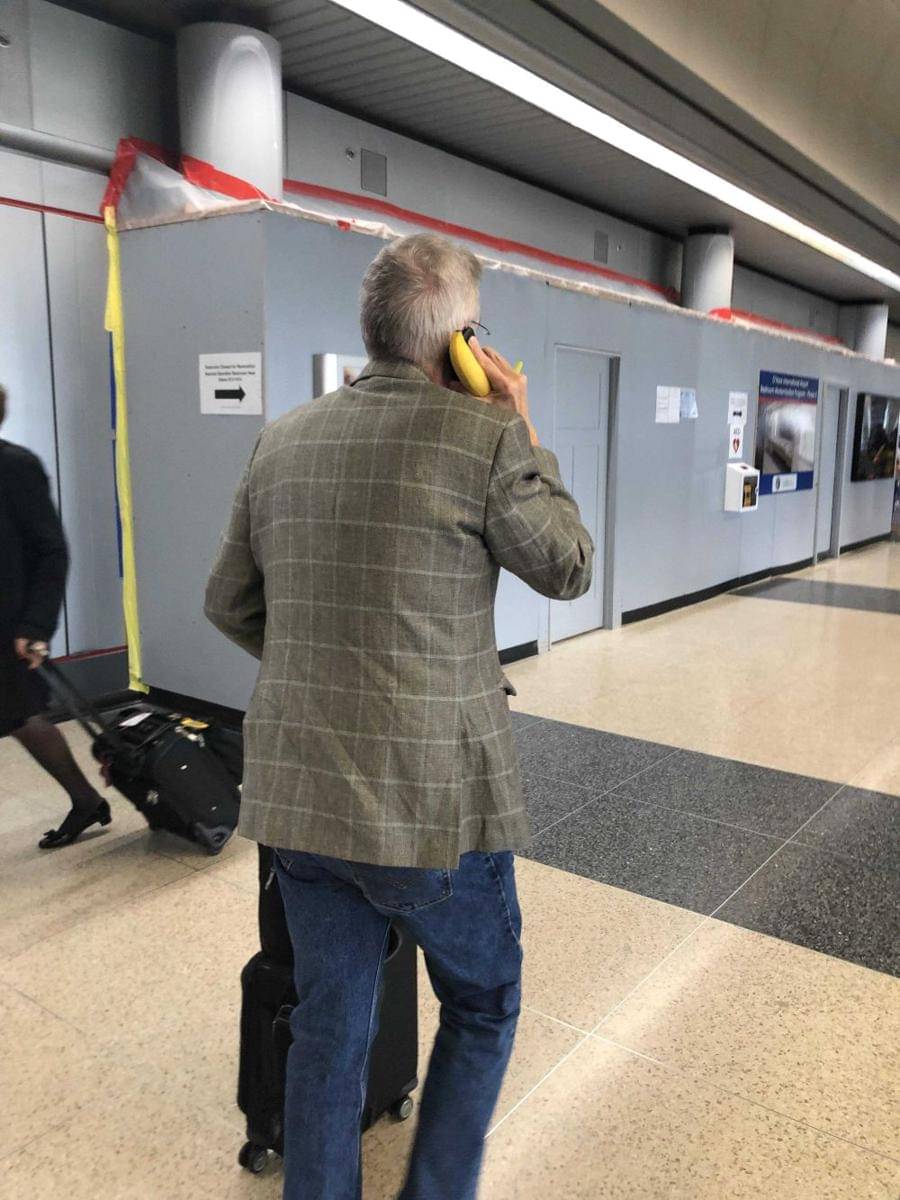 potret momen membingungkan di bandara (reddit.com/user/5krunner)