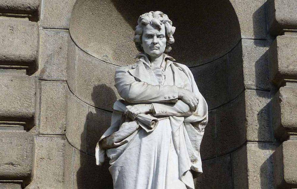 ilustrasi patung Beethoven (Pixabay.com/Falco)