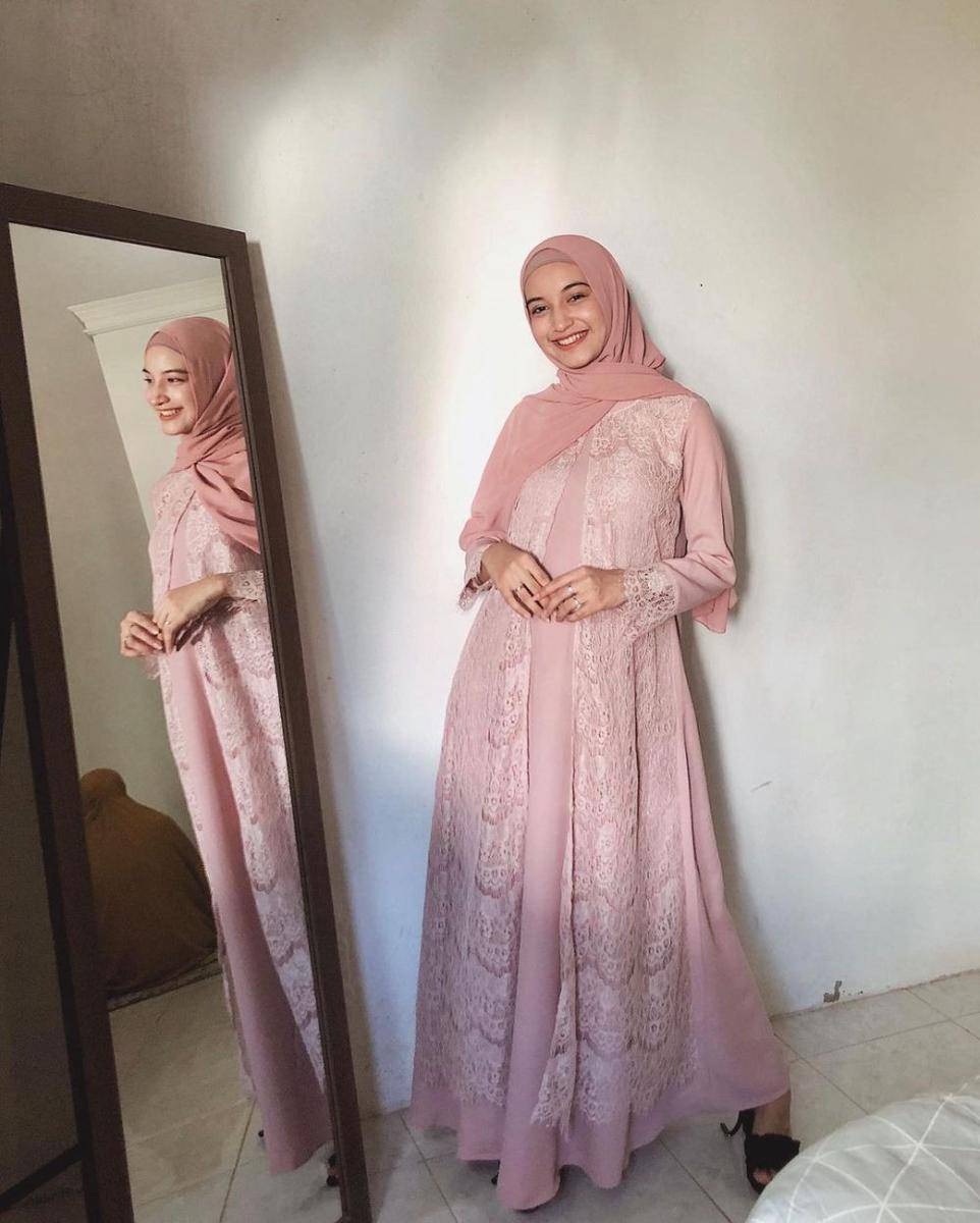 Cut Intan Nabila (instagram.com/cut.intannabila)