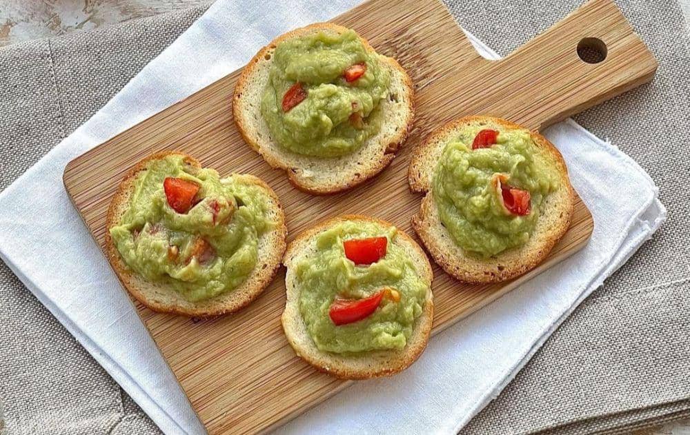 Resep Crostini Alpukat Tomat, Camilan Khas Italia yang Bisa Dicoba