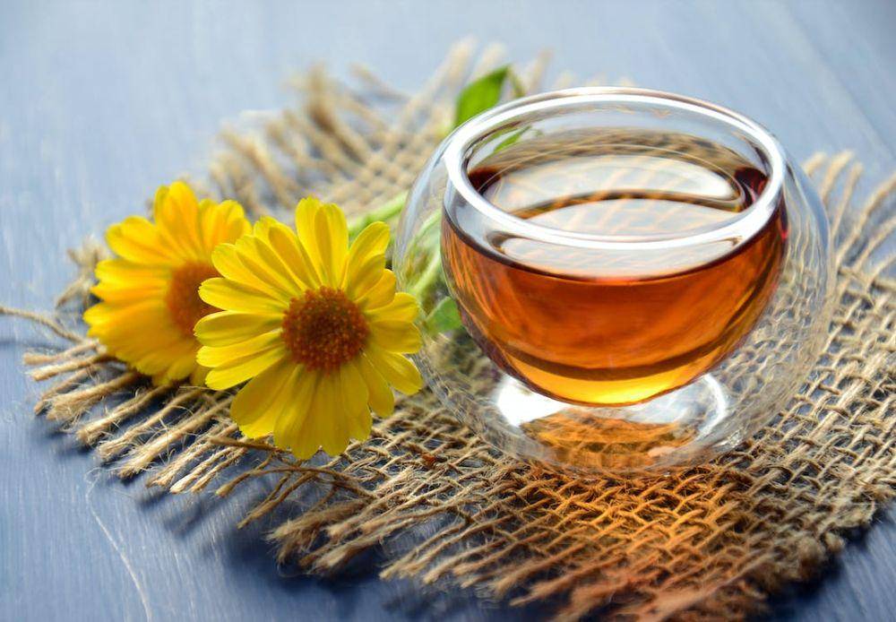 wildflower honey (pexels.com/Mareefe)