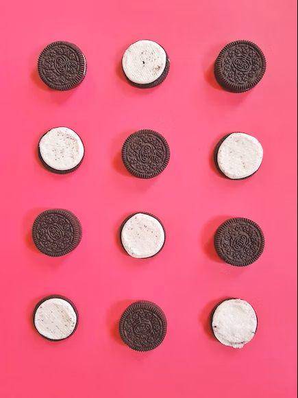 ilustrasi oreo (unsplash.com/Kristine Wook)