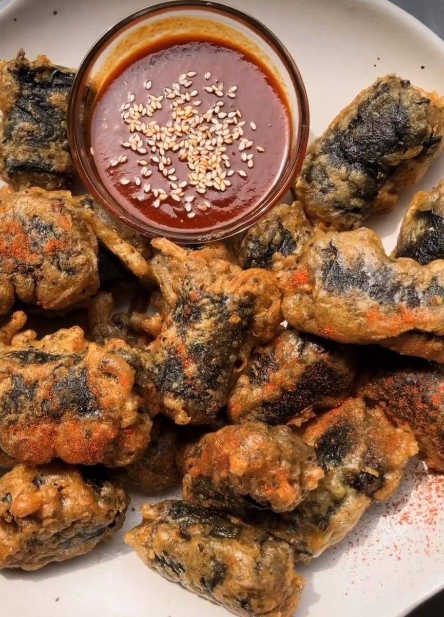 iustrasi gimmari dengan saus cocol gochujang (instagram.com/jennidish)