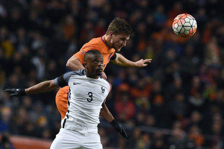 Belanda melawan Prancis di laga persahabatan tahun 2016. (twitter.com/equipedefrance)
