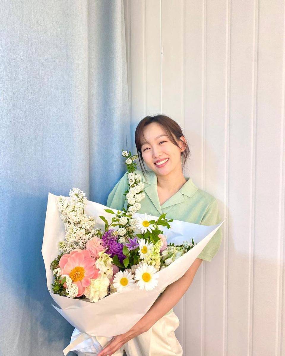 Jin Ki Joo (instagram.com/jinkijoo)