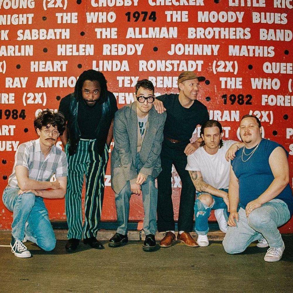 Bleachers (instagram.com/bleachersmusic)