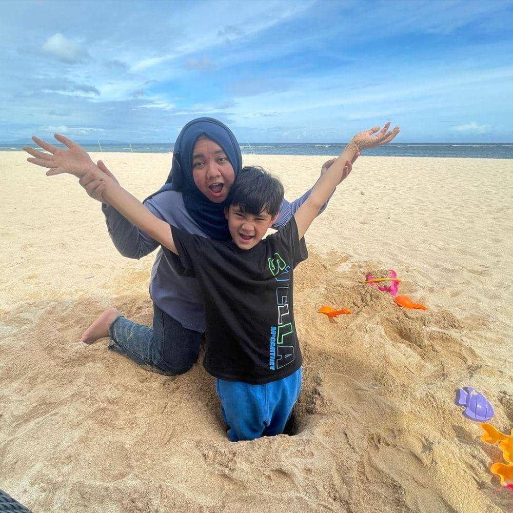 potret ceria Rafathar (instagram.com/shela_lala96/)