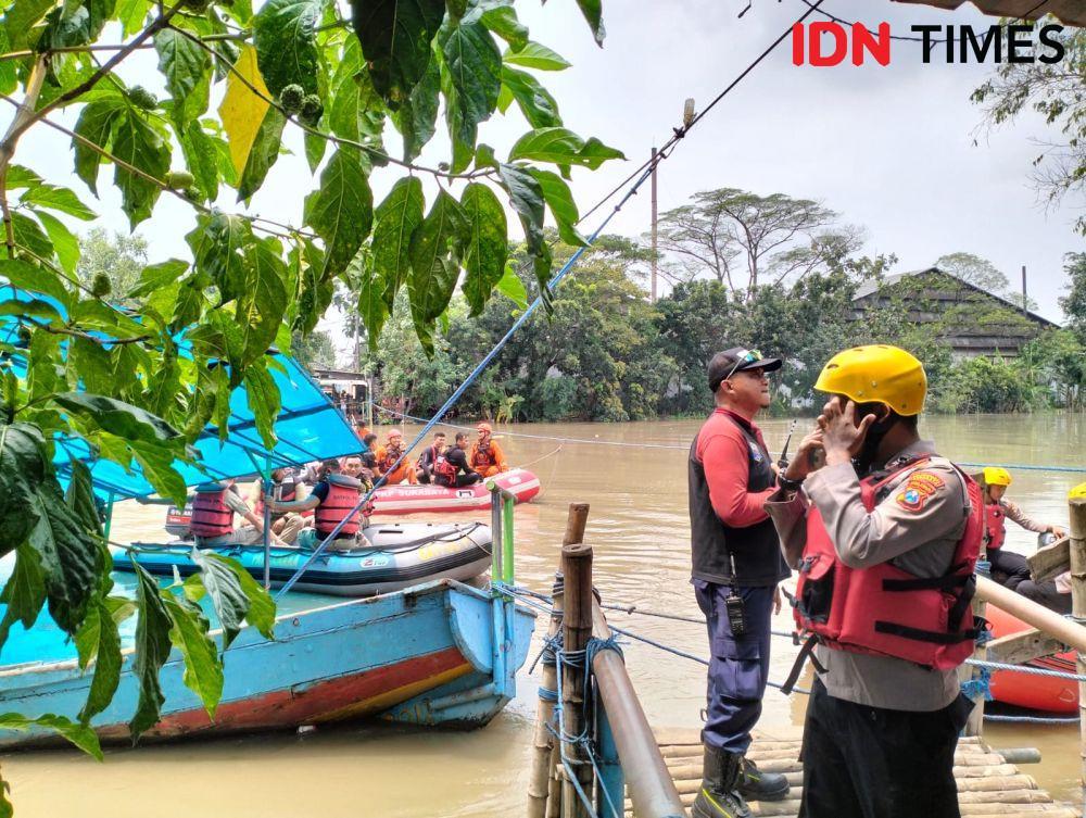 Petugas Kesulitan Cari Korban Perahu Tambang Tenggelam, Arus Kencang